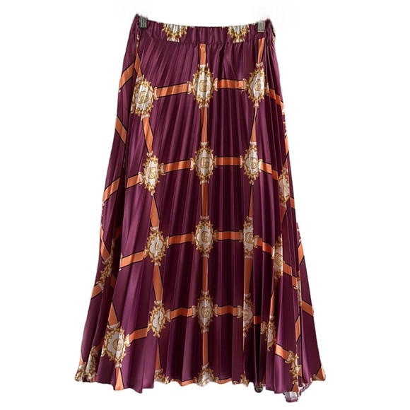 💜Gucci 2019 Purple Gold Marmont GG Doubloon Harness Silk Pleated Skirt💜 - Picture 8 of 8
